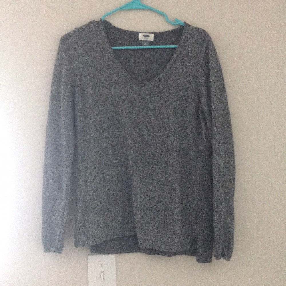 Old navy sweater